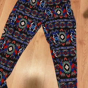 Aztec print joggers!!